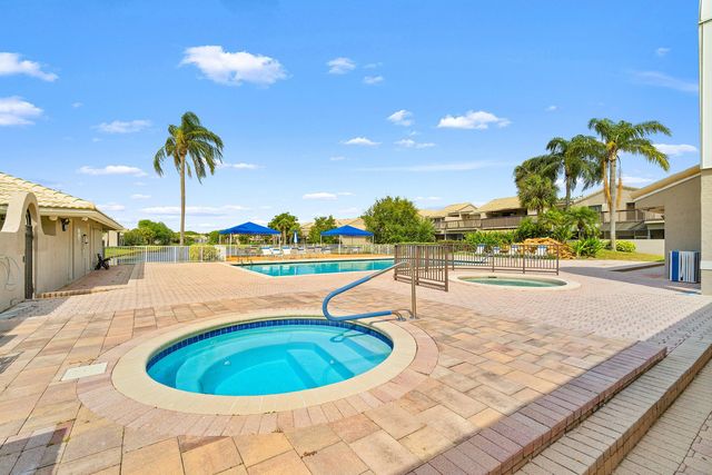 5315 Monterey Circle F, Delray Beach, FL 33484