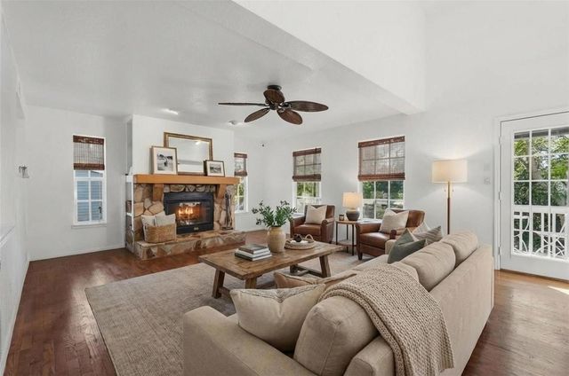 514 WIDEVIEW AVENUE, Tarpon Springs, FL 34689