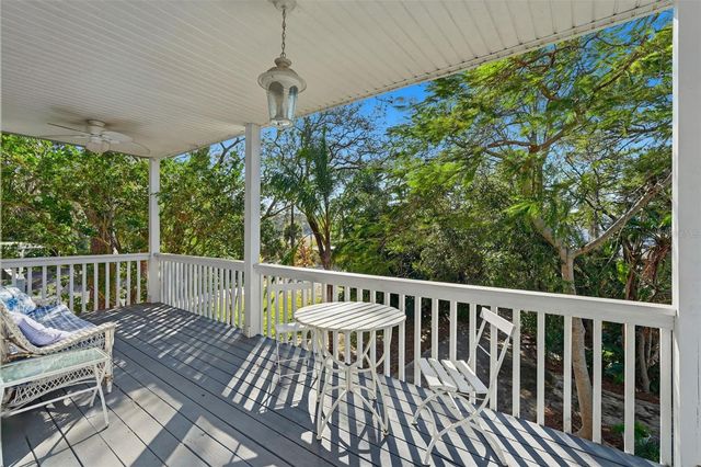 514 WIDEVIEW AVENUE, Tarpon Springs, FL 34689