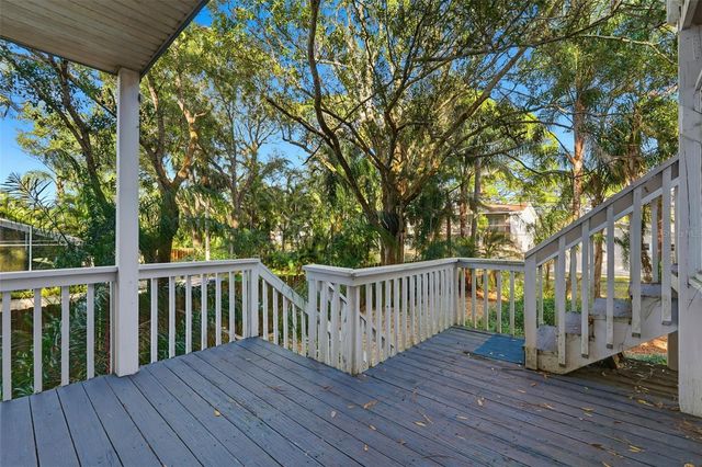 514 WIDEVIEW AVENUE, Tarpon Springs, FL 34689