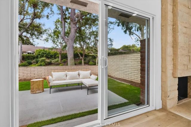 27 Dogwood South, Irvine, CA 92612
