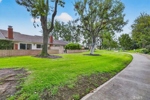 27 Dogwood South, Irvine, CA 92612