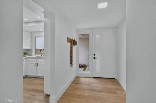 27 Dogwood South, Irvine, CA 92612