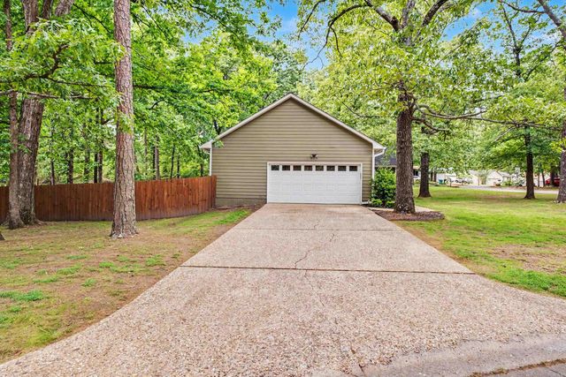 12601 Timber Bend Drive, Little Rock, AR 72211