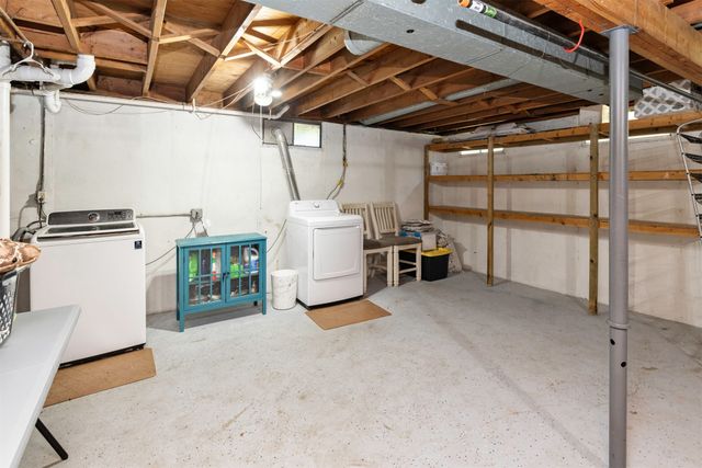 3429 E 38th Court, Des Moines, IA 50317
