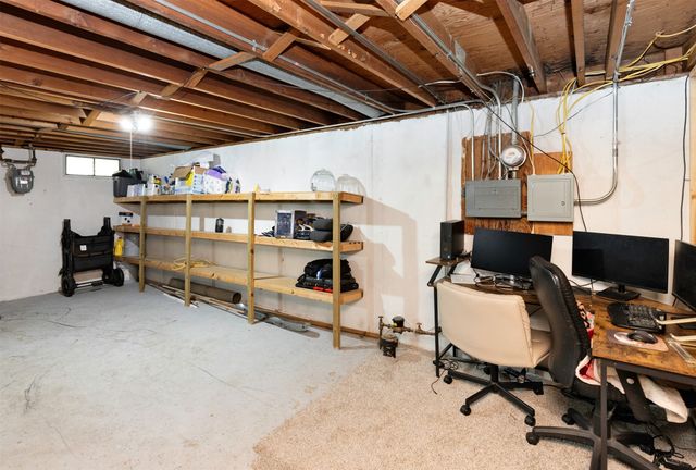 3429 E 38th Court, Des Moines, IA 50317