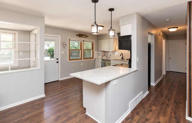 3429 E 38th Court, Des Moines, IA 50317