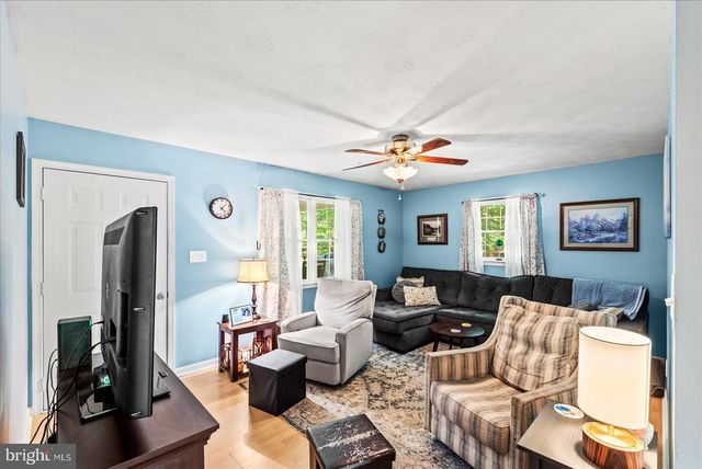 804 BUGGY, Rochelle, VA 22738