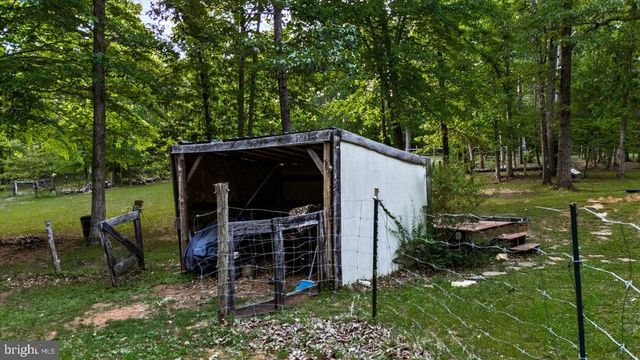 804 BUGGY, Rochelle, VA 22738