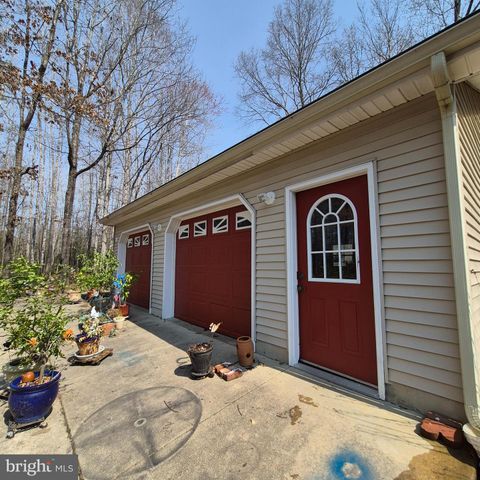 16365 BATH RD, Woodford, VA 22580