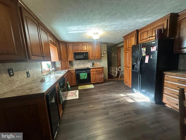 16365 BATH RD, Woodford, VA 22580