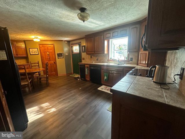 16365 BATH RD, Woodford, VA 22580