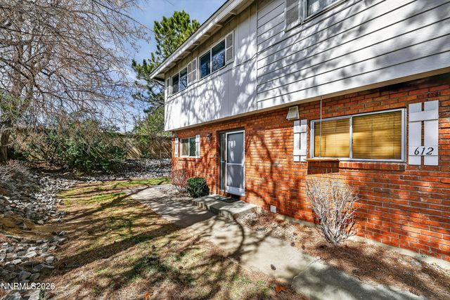 613 Smithridge Park, Reno, NV 89502