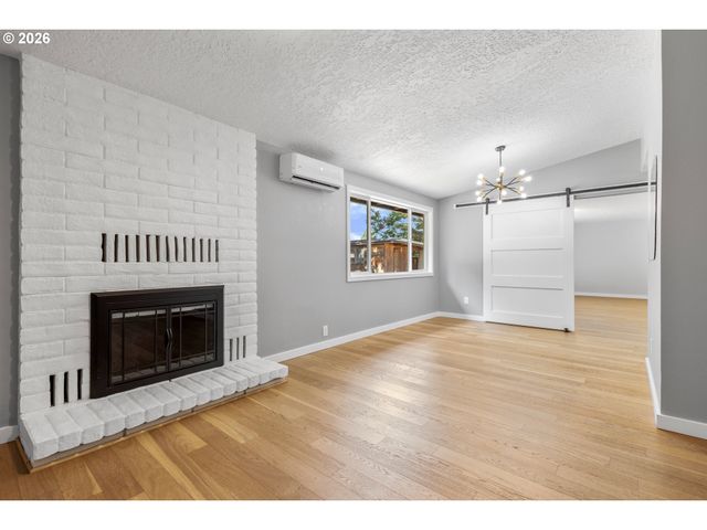 4855 Nw SALISHAN Dr, Portland, OR 97229