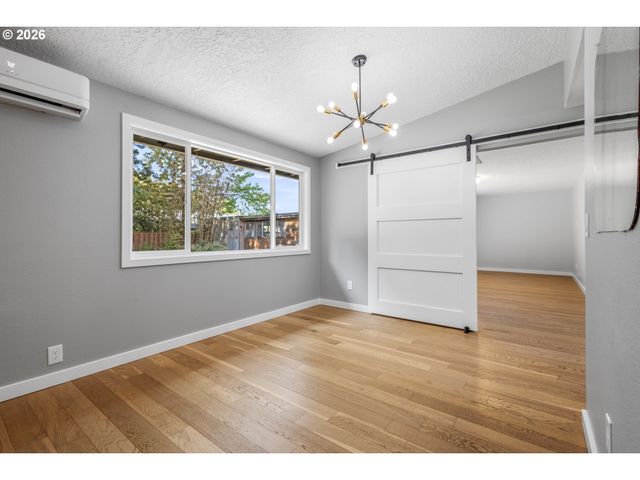 4855 Nw SALISHAN Dr, Portland, OR 97229