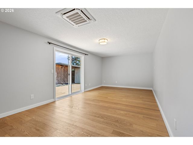 4855 Nw SALISHAN Dr, Portland, OR 97229