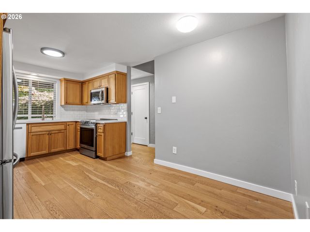 4855 Nw SALISHAN Dr, Portland, OR 97229