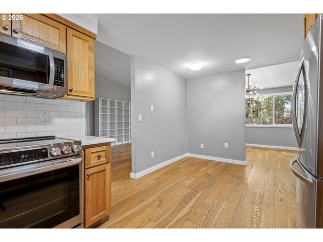 4855 Nw SALISHAN Dr, Portland, OR 97229
