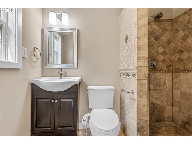 4855 Nw SALISHAN Dr, Portland, OR 97229