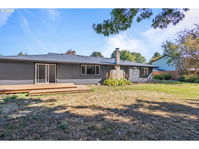 4855 Nw SALISHAN Dr, Portland, OR 97229