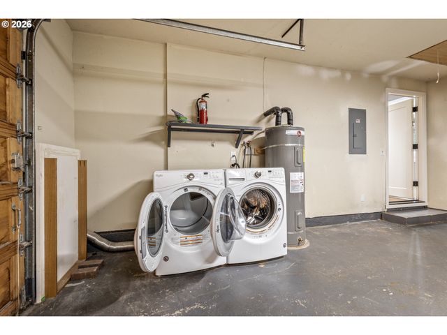 4855 Nw SALISHAN Dr, Portland, OR 97229