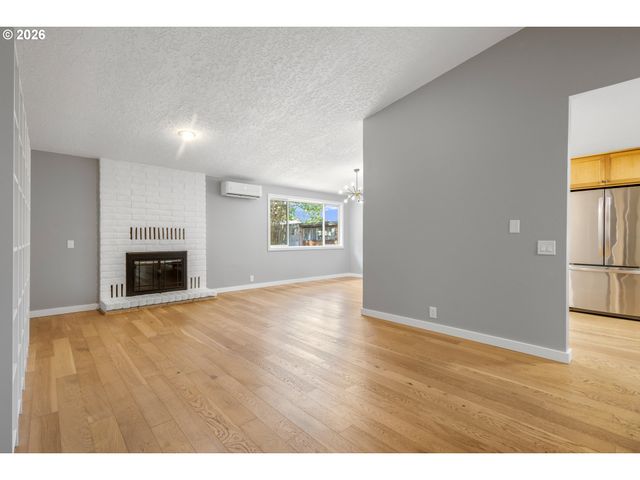 4855 Nw SALISHAN Dr, Portland, OR 97229