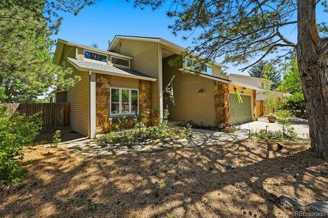 927 Oakwood Drive, Castle Rock, CO 80104
