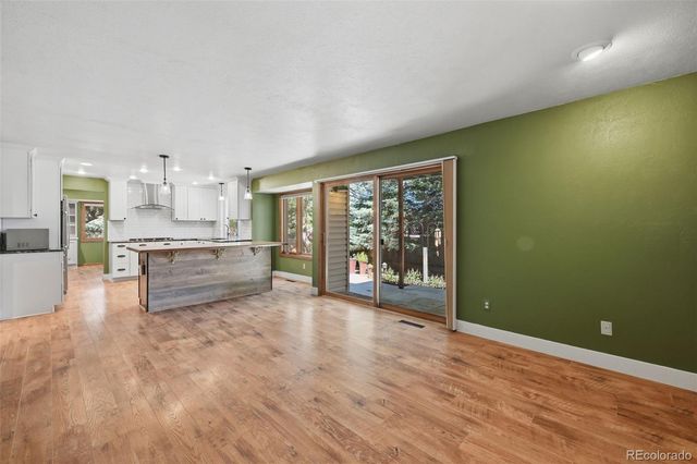 927 Oakwood Drive, Castle Rock, CO 80104