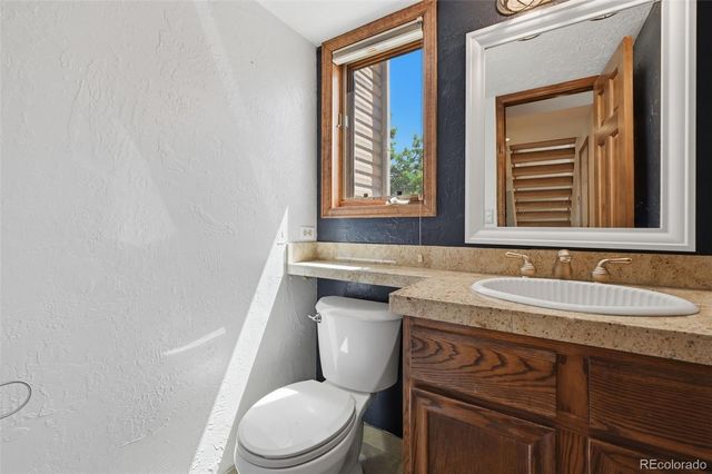 927 Oakwood Drive, Castle Rock, CO 80104