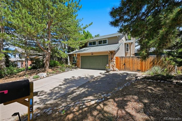 927 Oakwood Drive, Castle Rock, CO 80104