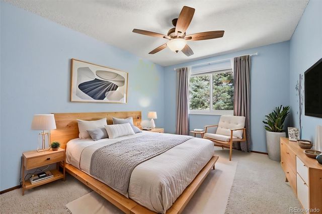 927 Oakwood Drive, Castle Rock, CO 80104