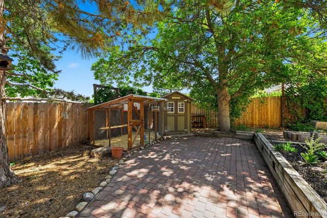 927 Oakwood Drive, Castle Rock, CO 80104