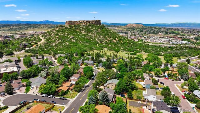 927 Oakwood Drive, Castle Rock, CO 80104