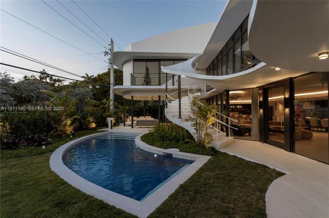 5261 NE 5th Ave, Miami, FL 33137