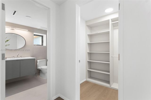 5261 NE 5th Ave, Miami, FL 33137