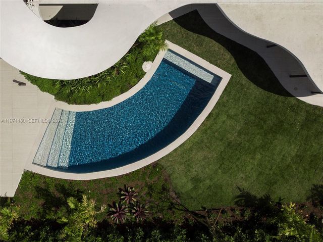 5261 NE 5th Ave, Miami, FL 33137