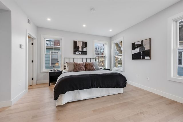 317 Pearl 1, Cambridge, MA 02139