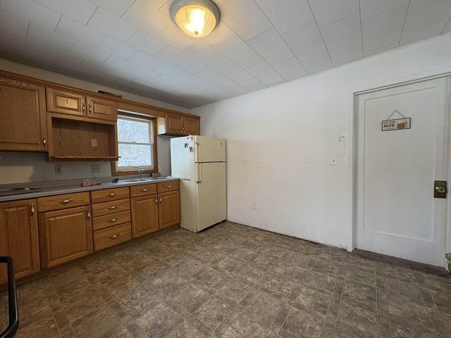 1060 Oak Street, Plain, WI 53577