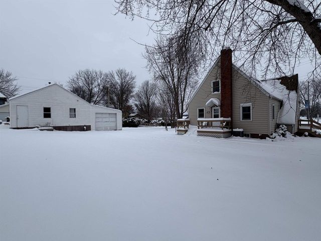 1060 Oak Street, Plain, WI 53577