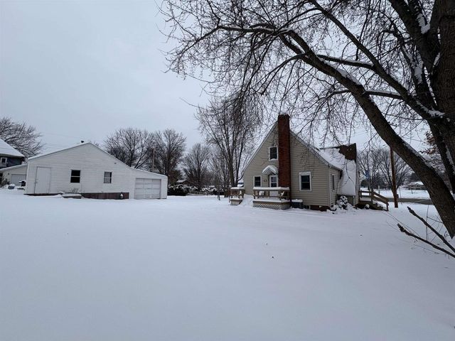 1060 Oak Street, Plain, WI 53577