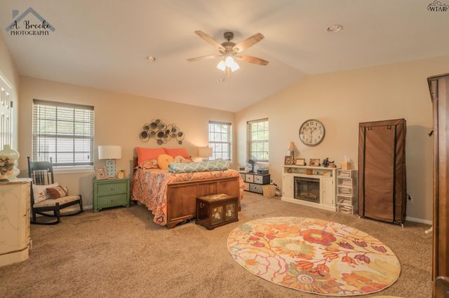 1066 JAN LEE DRIVE, Burkburnett, TX 76354