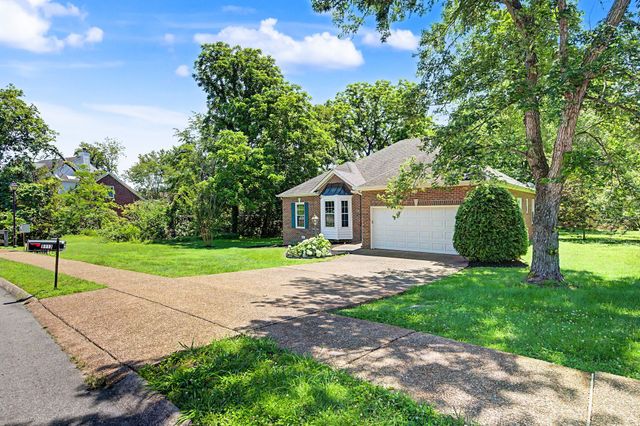 5113 Millbrook Dr, Nashville, TN 37221