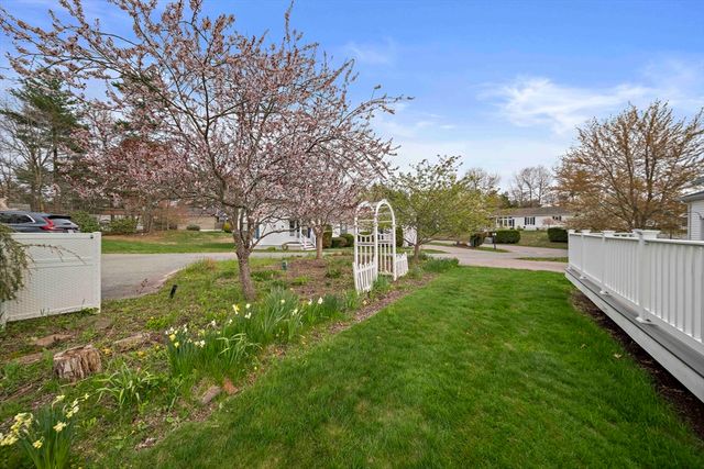 6802 Oak Point Drive, Middleboro, MA 02346
