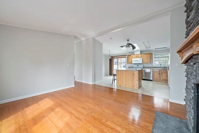 6802 Oak Point Drive, Middleboro, MA 02346