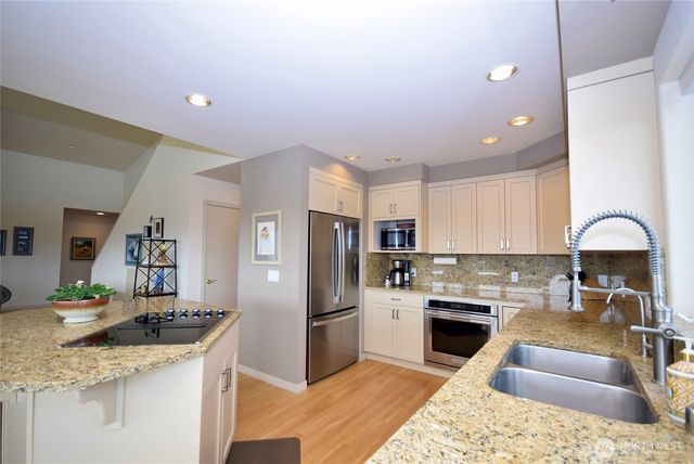 1031 Spyglass Lane, Sequim, WA 98382