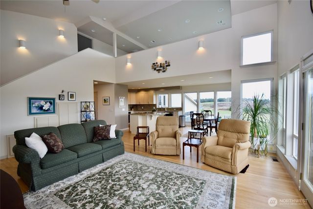 1031 Spyglass Lane, Sequim, WA 98382