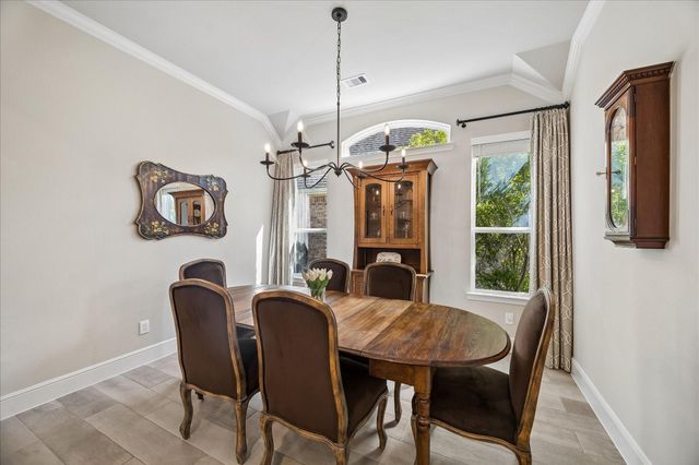 15 Overland Heath Drive, Tomball, TX 77375