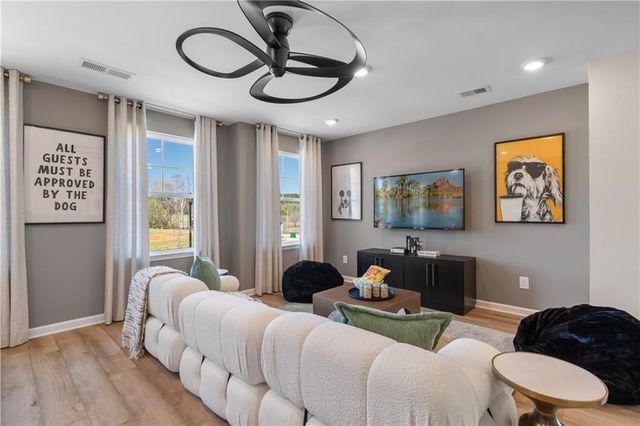 621 Continental Drive, Mcdonough, GA 30253