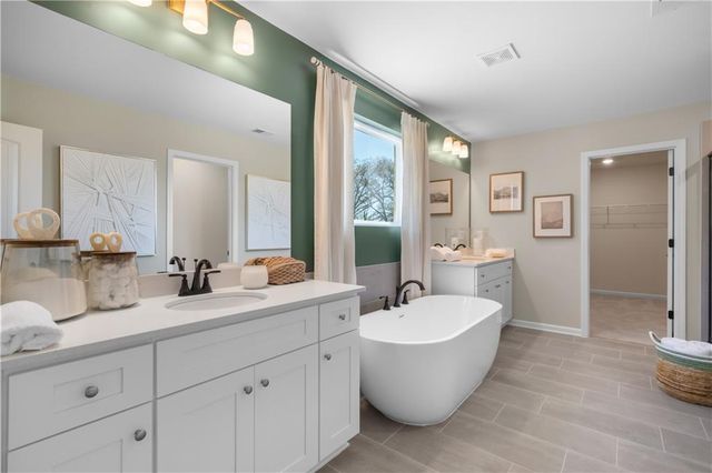 621 Continental Drive, Mcdonough, GA 30253