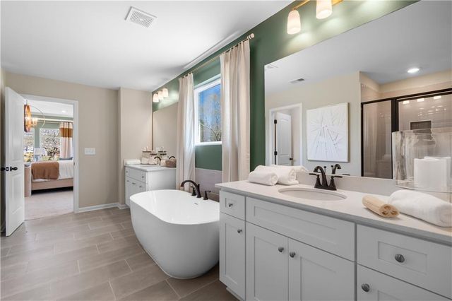 621 Continental Drive, Mcdonough, GA 30253